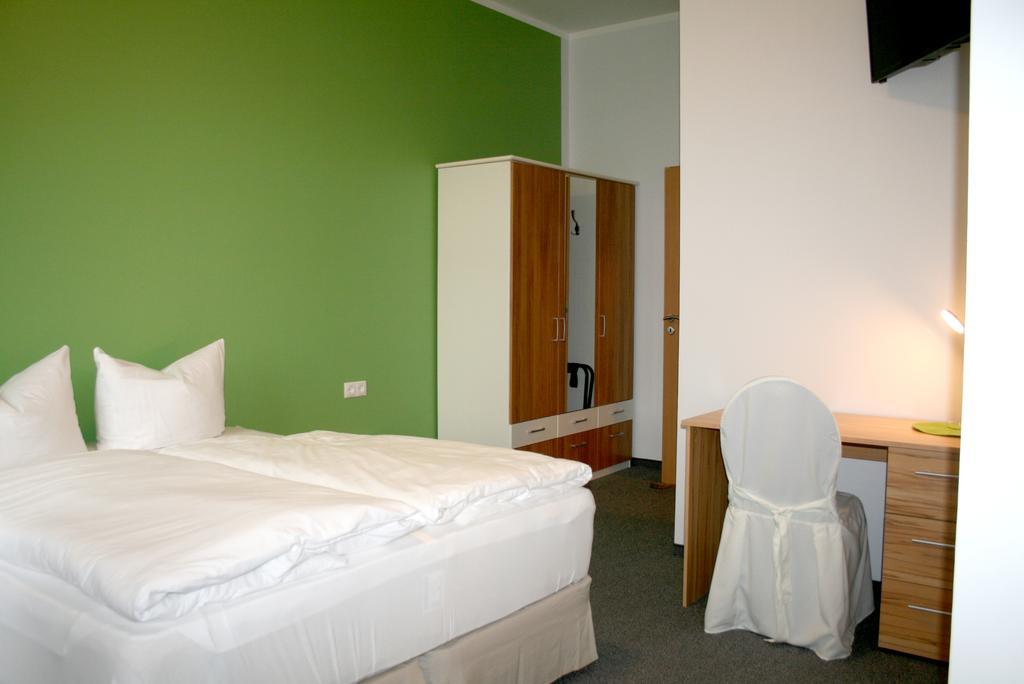 Lindencafe Luckenwalde Hotel Cameră foto